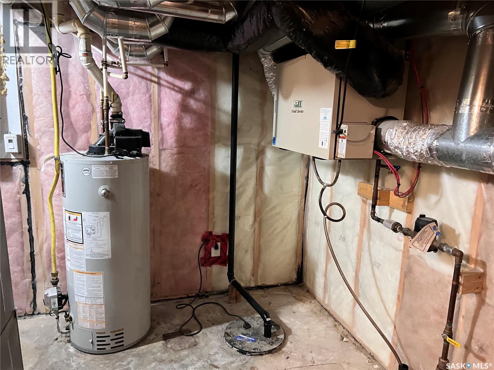 662 Sutter Bay, Saskatoon, Saskatchewan  S7T 0R5 - Photo 20 - SK023666