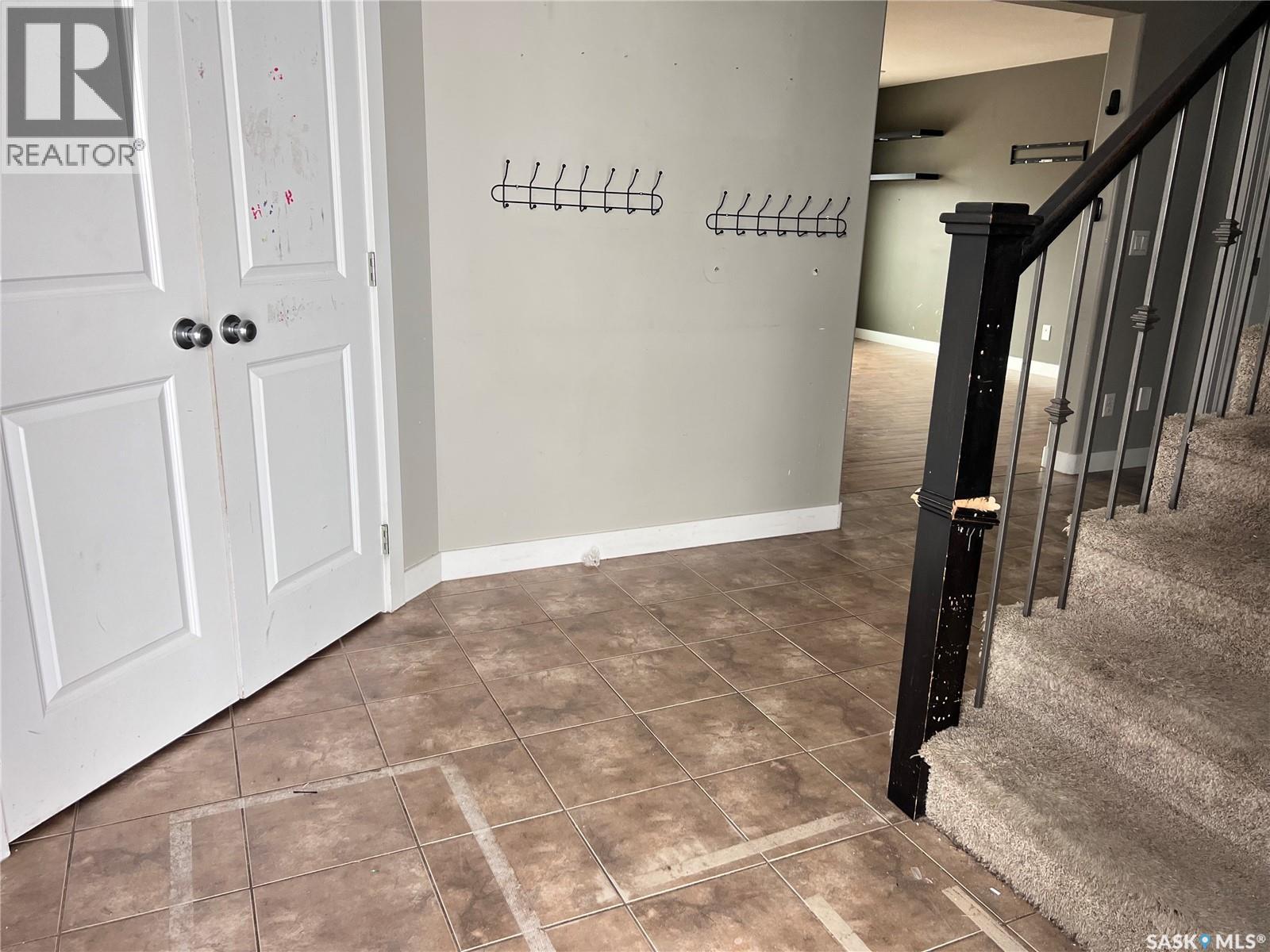 662 Sutter Bay, Saskatoon, Saskatchewan  S7T 0R5 - Photo 7 - SK023666