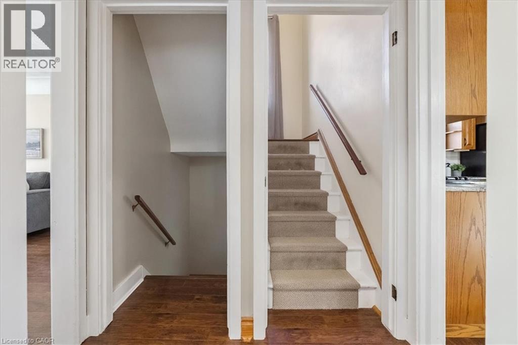 29 East 34th Street, Hamilton, Ontario  L8V 3W2 - Photo 13 - 40775264