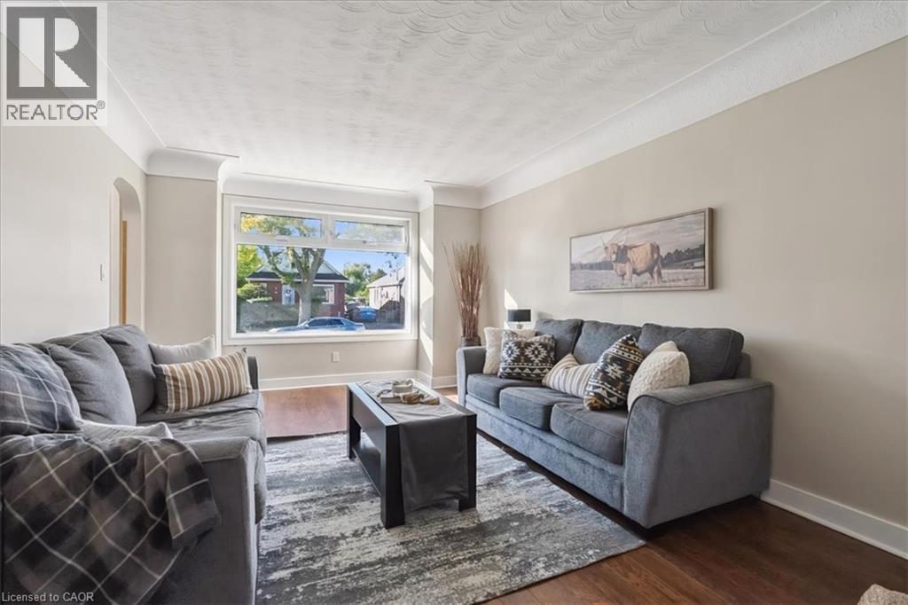 29 East 34th Street, Hamilton, Ontario  L8V 3W2 - Photo 6 - 40775264