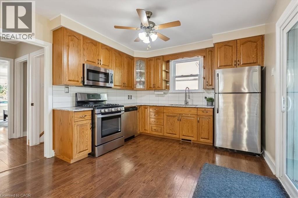 29 East 34th Street, Hamilton, Ontario  L8V 3W2 - Photo 9 - 40775264