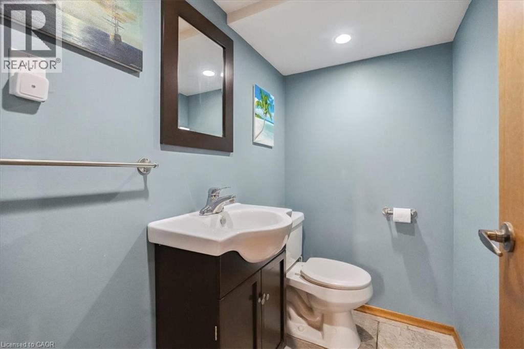 29 East 34th Street, Hamilton, Ontario  L8V 3W2 - Photo 21 - 40775264