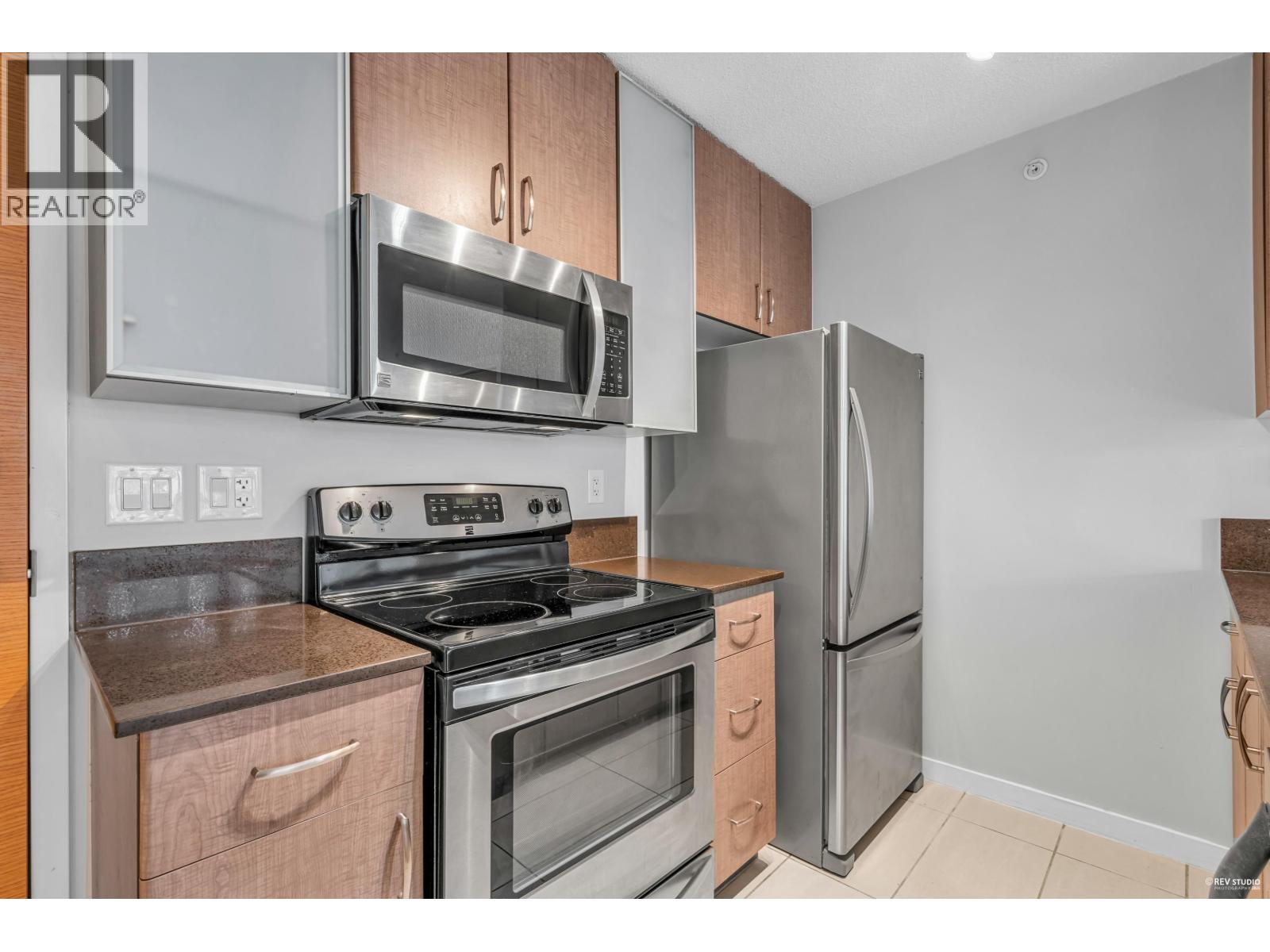 1703 977 Mainland Street, Vancouver, British Columbia  V6B 1T2 - Photo 8 - R3065814