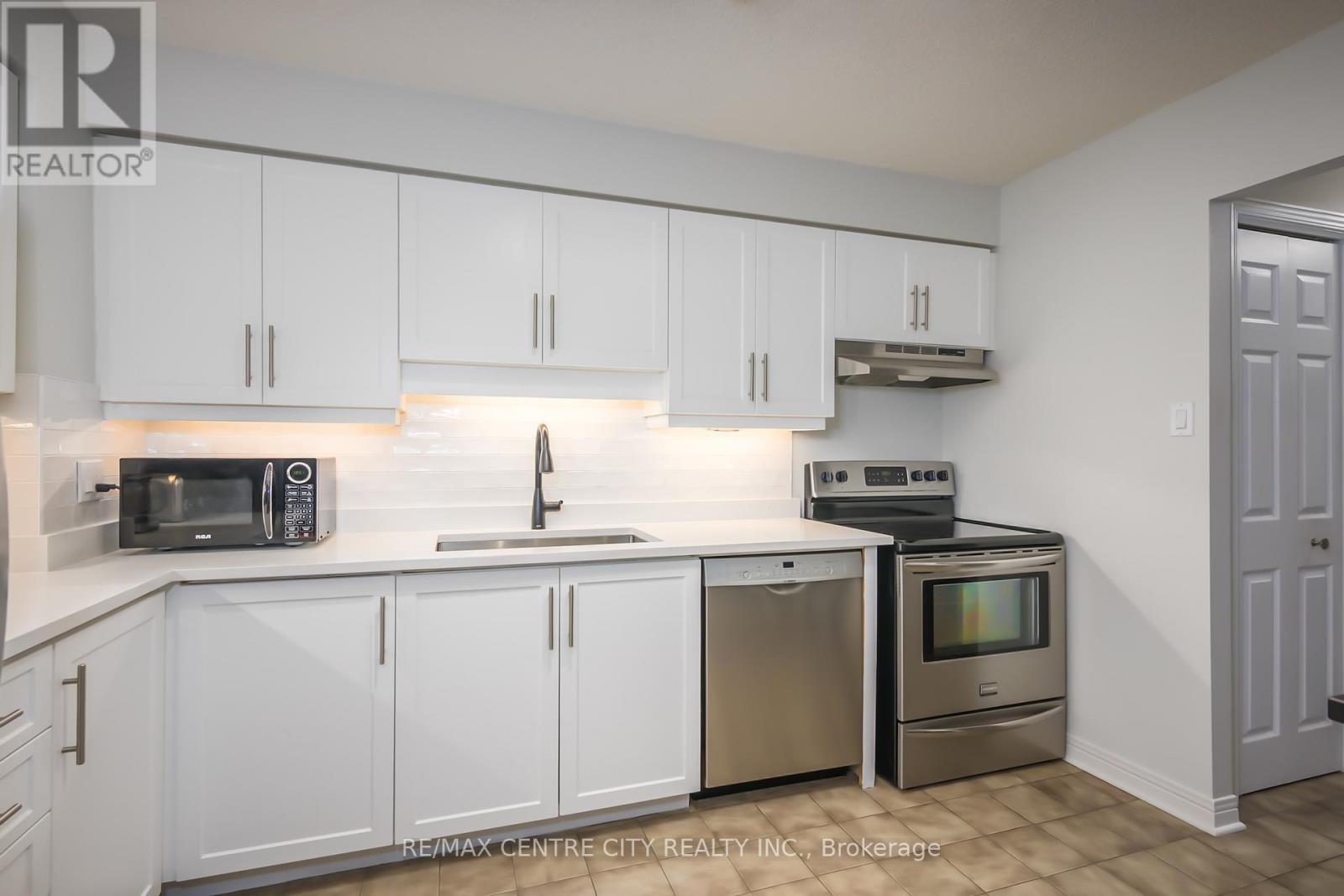 103 - 600 Talbot Street, London East, Ontario  N6A 5L9 - Photo 27 - X12525604