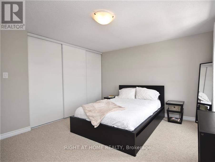 B - 314 Des Tilleuls Private, Ottawa, Ontario  K4A 1B7 - Photo 11 - X12525586