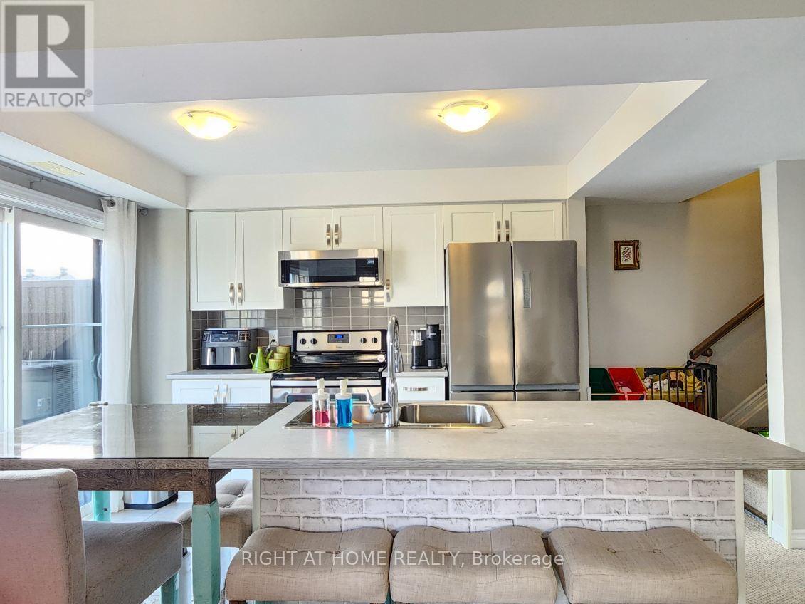 B - 314 Des Tilleuls Private, Ottawa, Ontario  K4A 1B7 - Photo 6 - X12525586