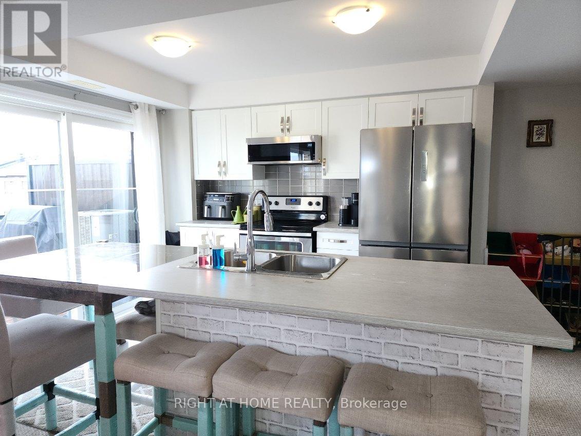 B - 314 Des Tilleuls Private, Ottawa, Ontario  K4A 1B7 - Photo 8 - X12525586