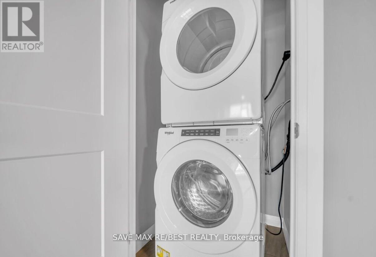 1402 - 104 Garment Street, Kitchener, Ontario  N2G 0C8 - Photo 18 - X12525560