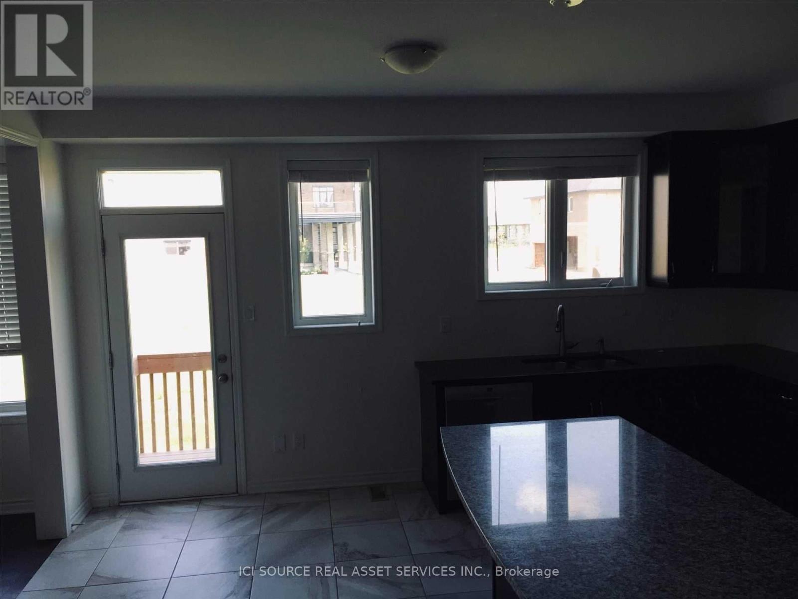 459 Equestrian Way, Cambridge, Ontario  N3E 0B6 - Photo 12 - X12525578