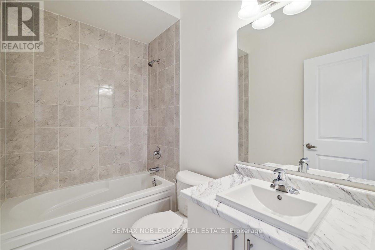 16 Tay Lane, Richmond Hill, Ontario L4S 0N8 - Photo 23 - N12525544