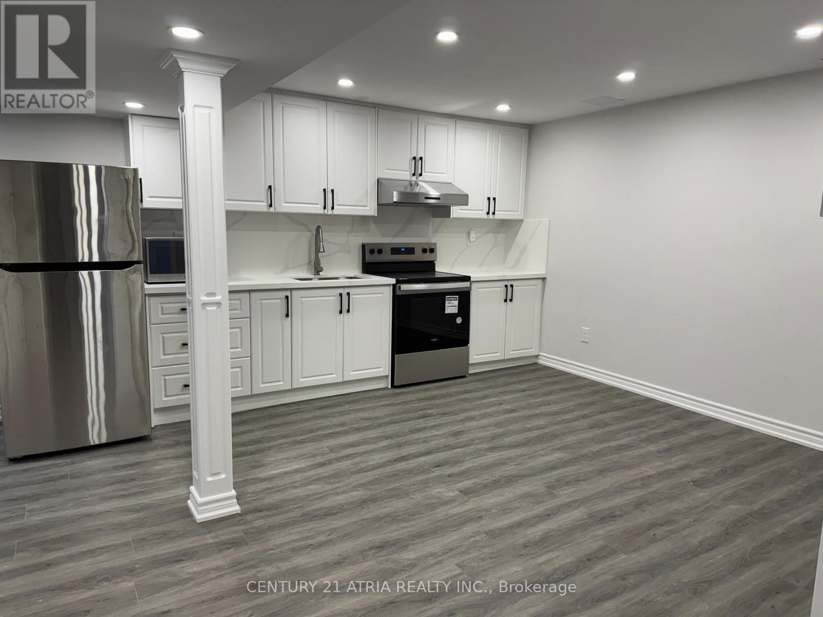 Basement - 864 Cardington Street, Mississauga, Ontario  L5V 1Z7 - Photo 2 - W12511584