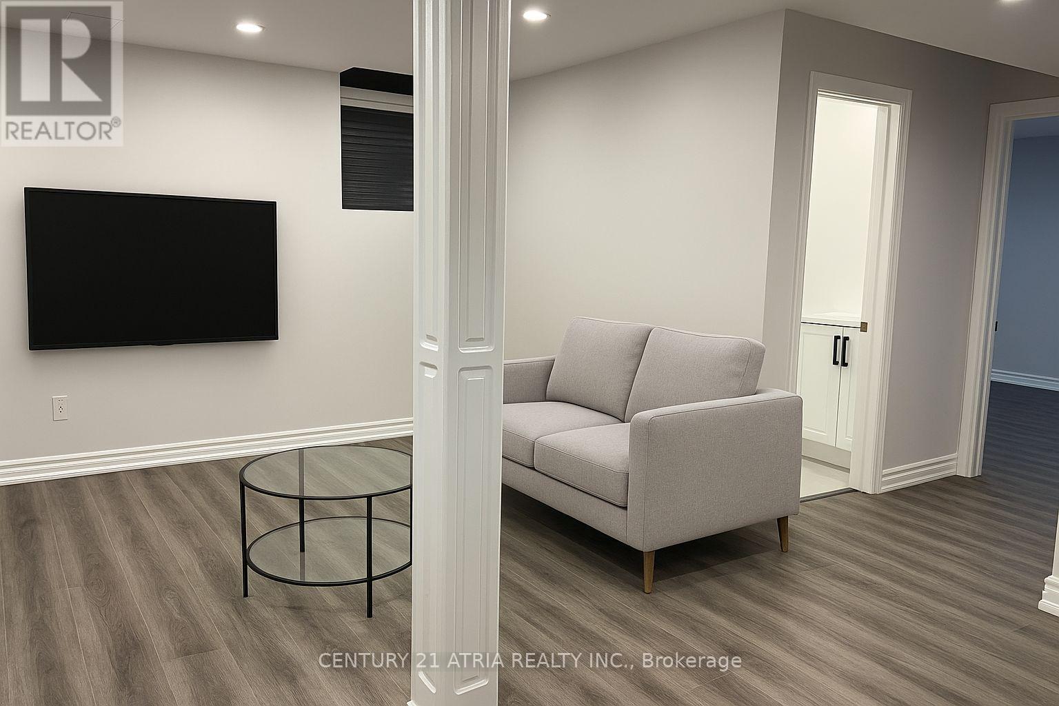 Basement - 864 Cardington Street, Mississauga, Ontario  L5V 1Z7 - Photo 3 - W12511584