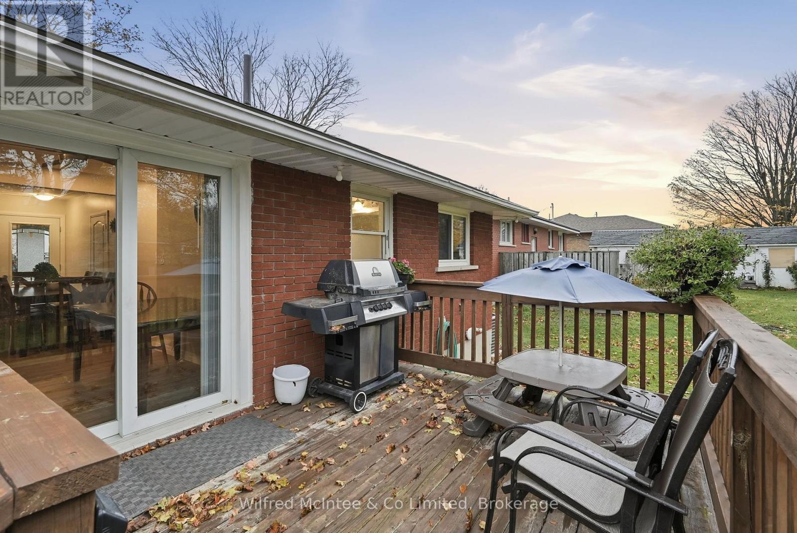 856 York Avenue N, North Perth, Ontario  N4W 2Y6 - Photo 19 - X12525662