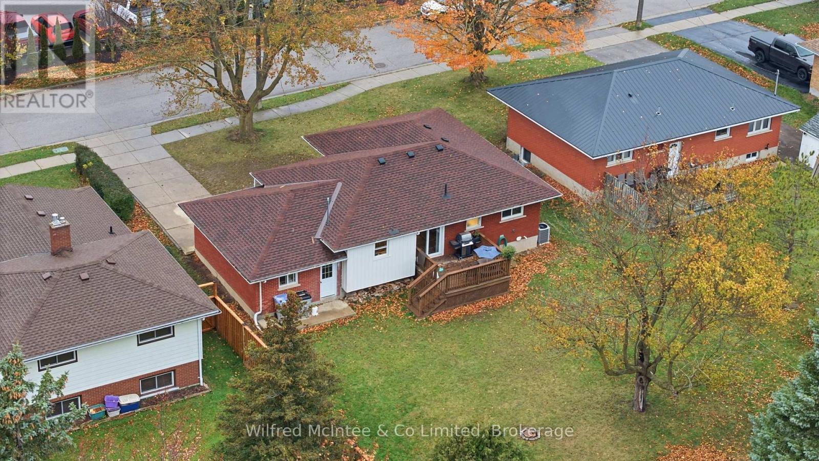 856 York Avenue N, North Perth, Ontario  N4W 2Y6 - Photo 2 - X12525662