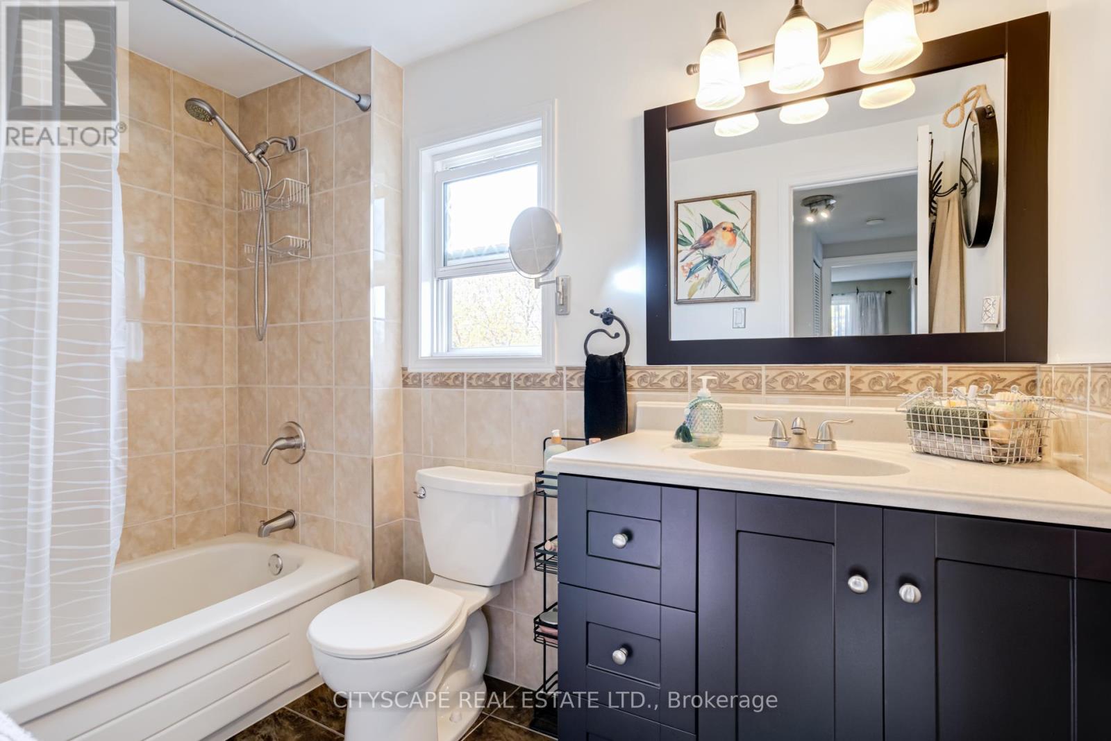 4235 Stonemason Crescent, Mississauga, Ontario  L5L 2Z6 - Photo 27 - W12518598