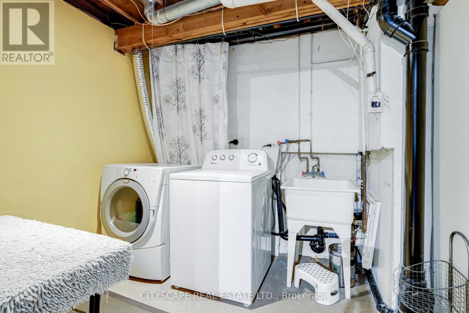 4235 Stonemason Crescent, Mississauga, Ontario  L5L 2Z6 - Photo 32 - W12518598