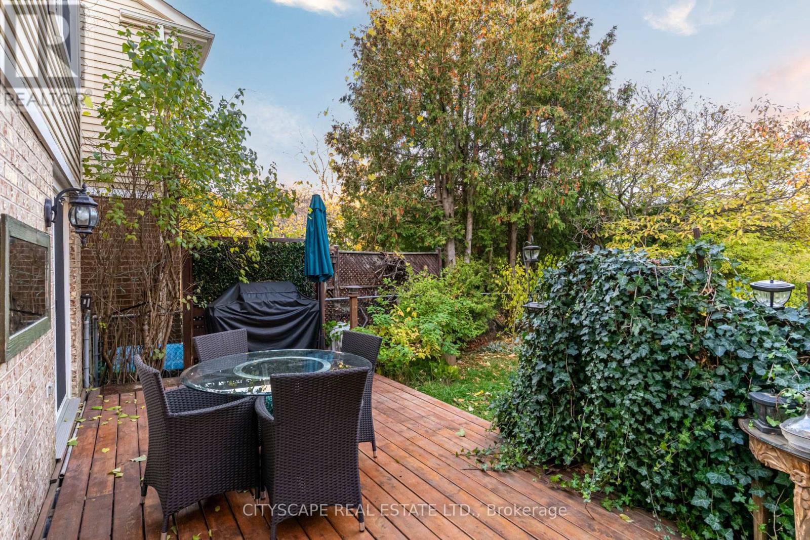 4235 Stonemason Crescent, Mississauga, Ontario  L5L 2Z6 - Photo 37 - W12518598