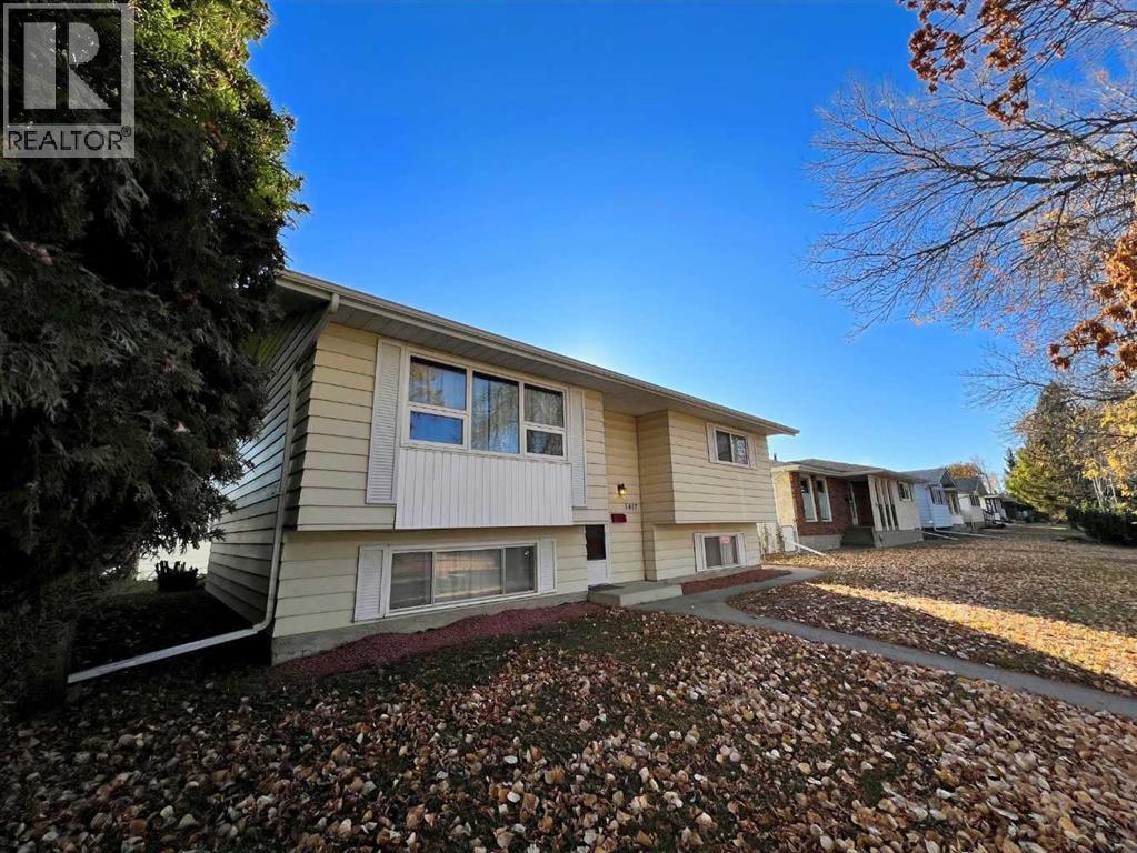 5417 52 Street, Camrose, Alberta  T4V 3C7 - Photo 2 - A2262799