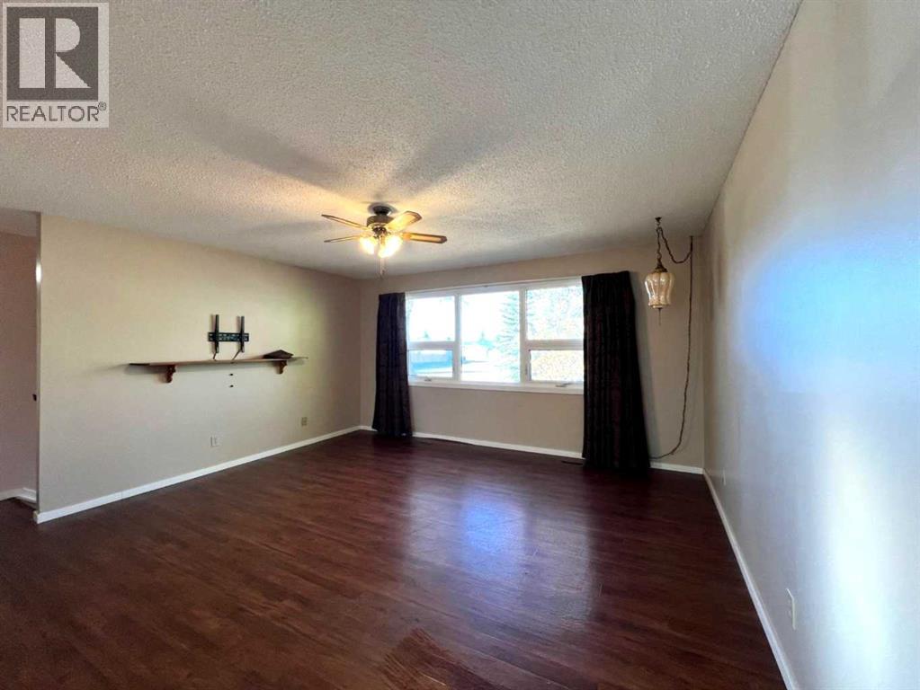 5417 52 Street, Camrose, Alberta  T4V 3C7 - Photo 5 - A2262799