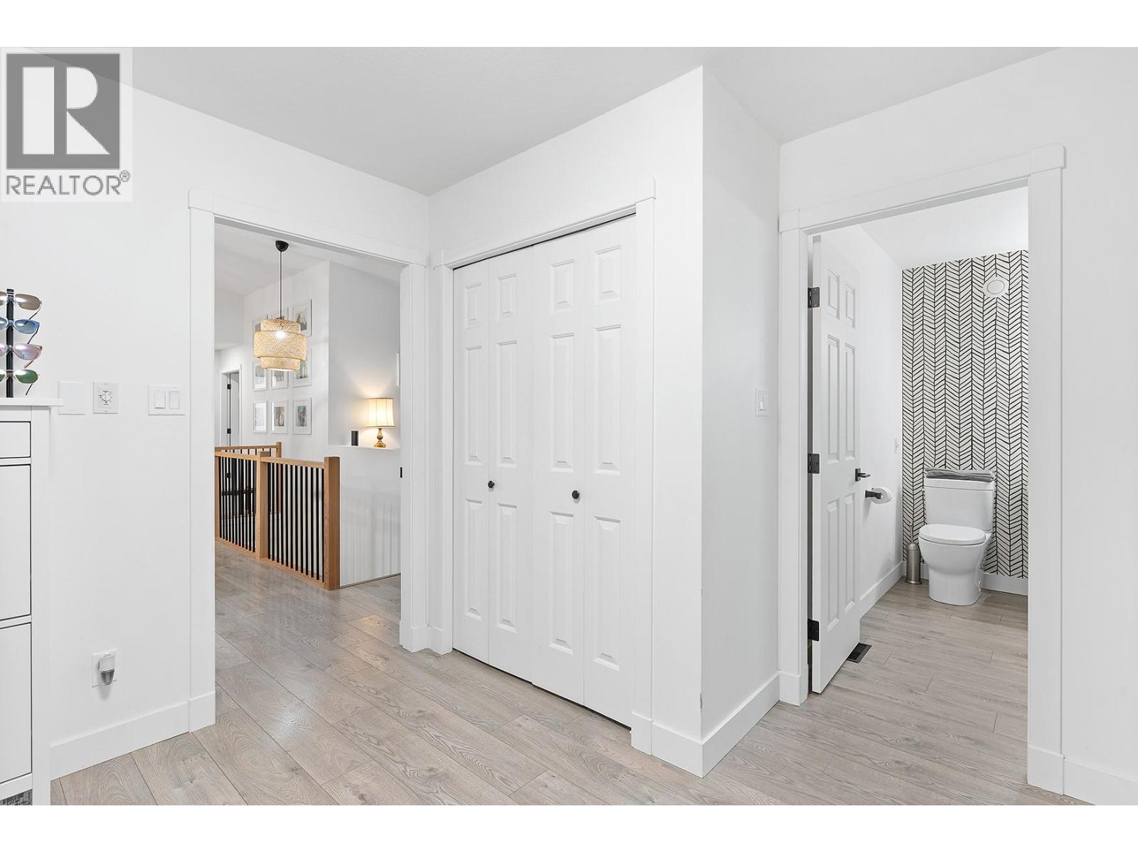 5633 Day Road, Vernon, British Columbia  V1B 3J5 - Photo 7 - 10368864