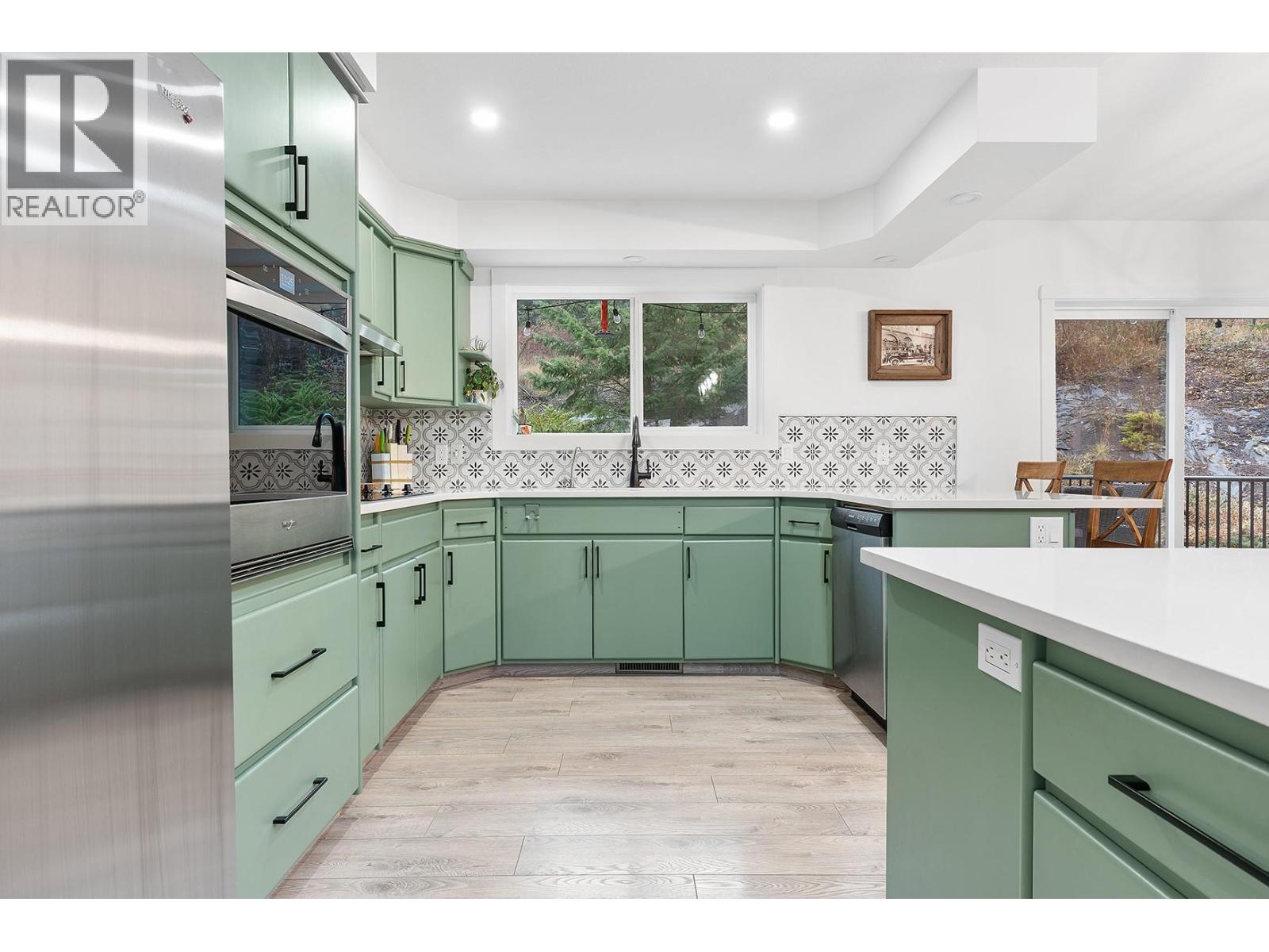 5633 Day Road, Vernon, British Columbia  V1B 3J5 - Photo 9 - 10368864