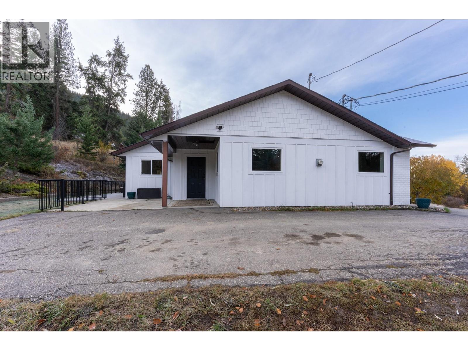 5633 Day Road, Vernon, British Columbia  V1B 3J5 - Photo 46 - 10368864