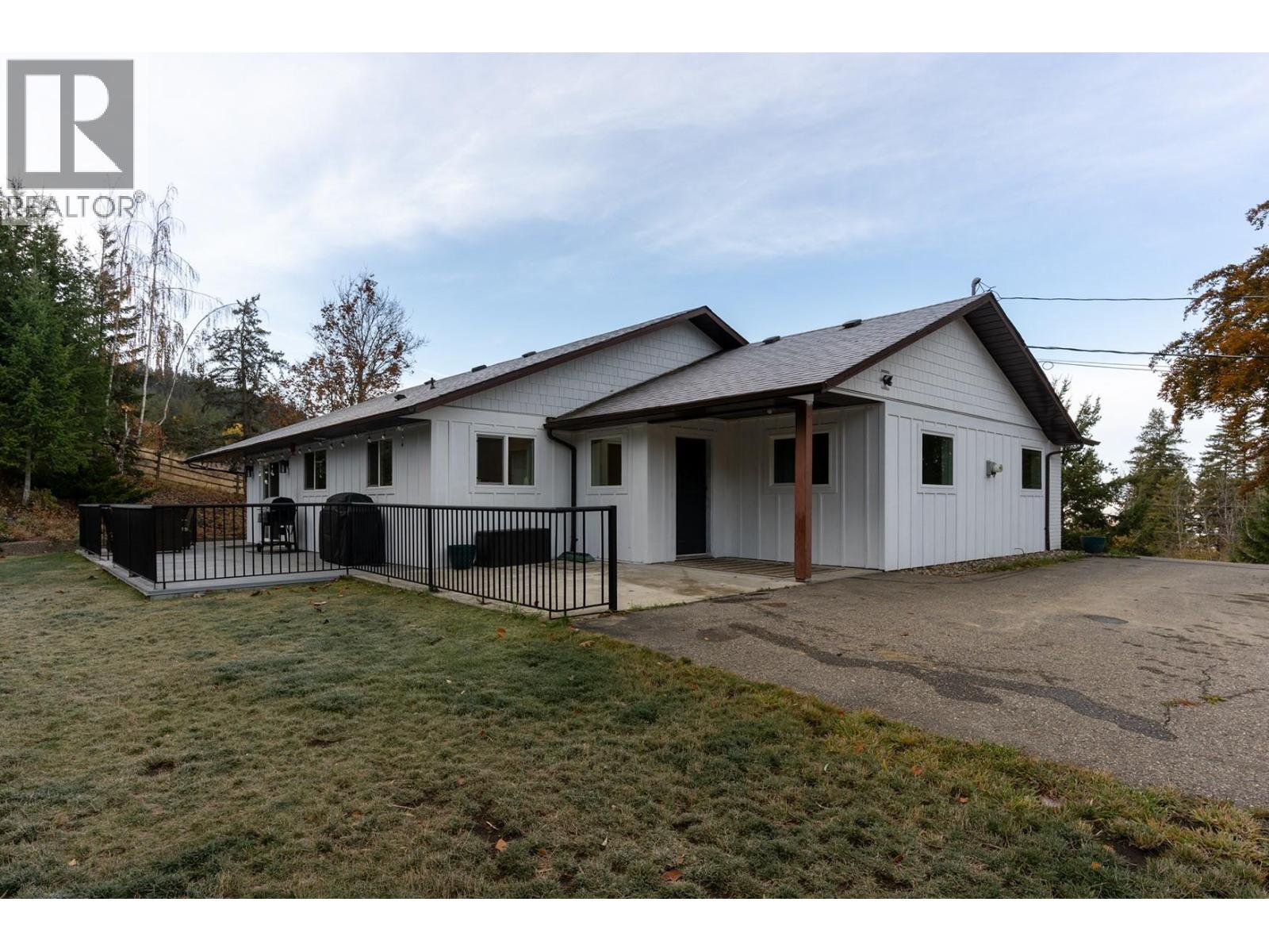 5633 Day Road, Vernon, British Columbia  V1B 3J5 - Photo 47 - 10368864