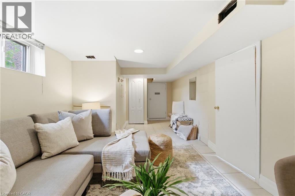 76 East 15th Street, Hamilton, Ontario L9A 4E9 - Photo 32 - 40786565