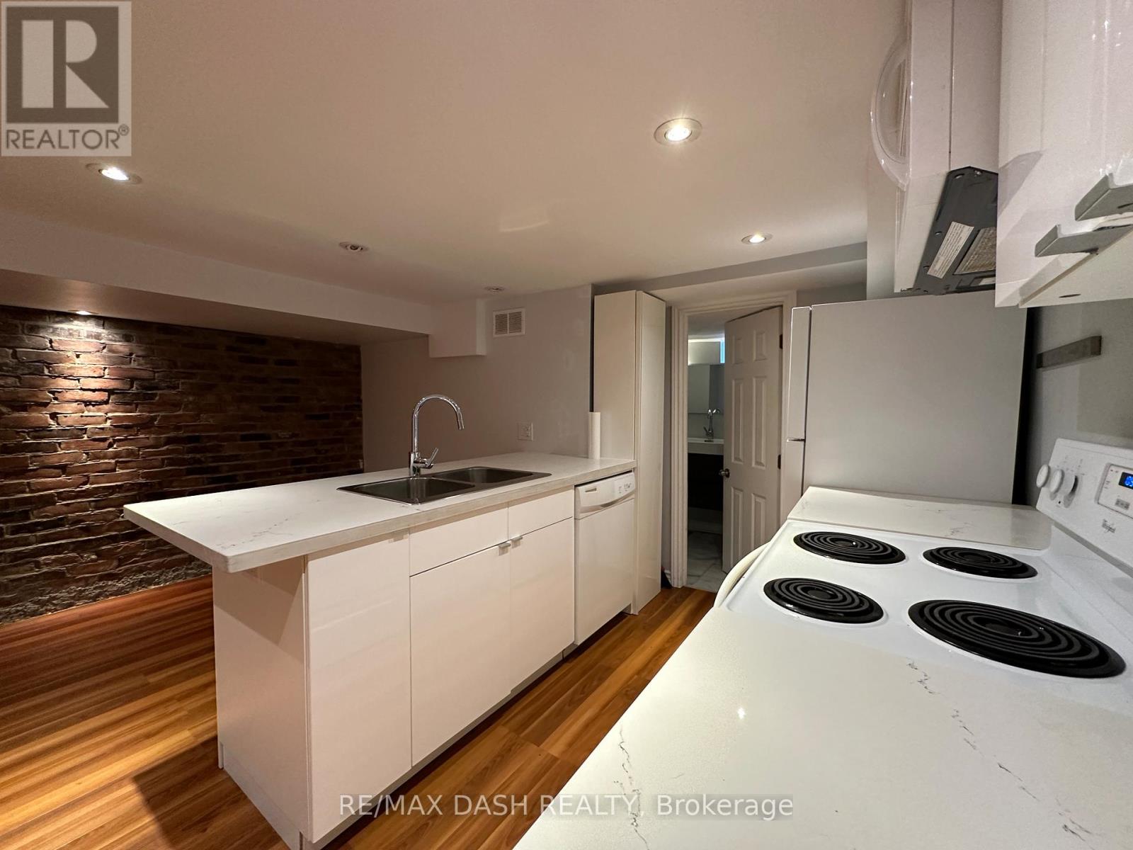 Bsmt - 11 Somerset Avenue, Toronto, Ontario  M6H 2R4 - Photo 13 - C12525640