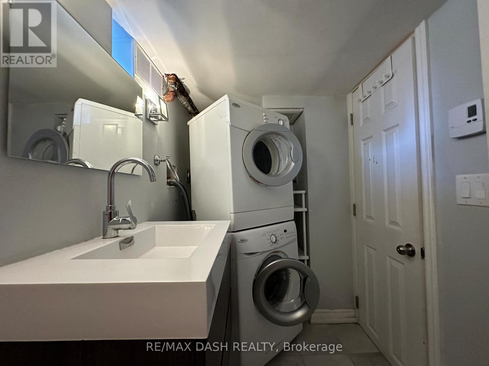 Bsmt - 11 Somerset Avenue, Toronto, Ontario  M6H 2R4 - Photo 15 - C12525640