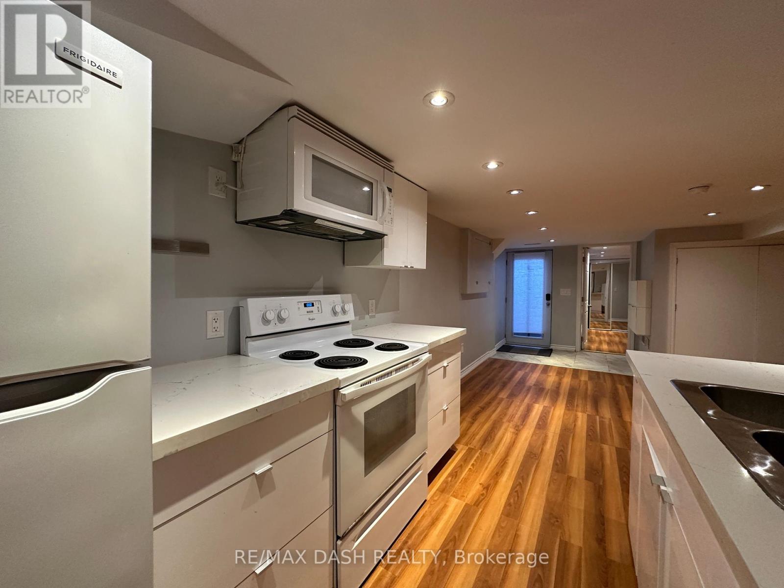 Bsmt - 11 Somerset Avenue, Toronto, Ontario  M6H 2R4 - Photo 19 - C12525640