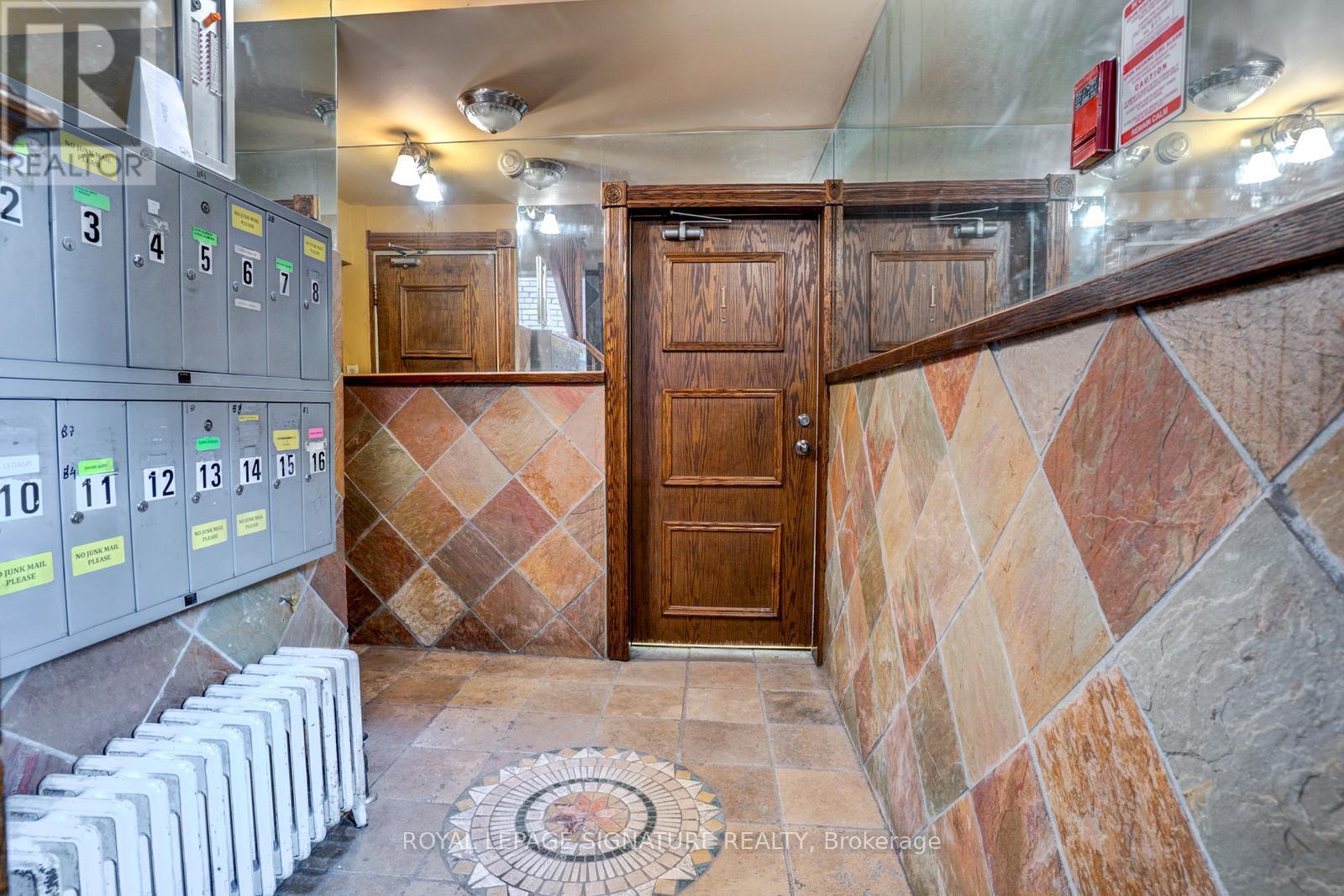 Unit 1b - 614 Dufferin Street, Toronto, Ontario  M6K 2A9 - Photo 13 - C12525668