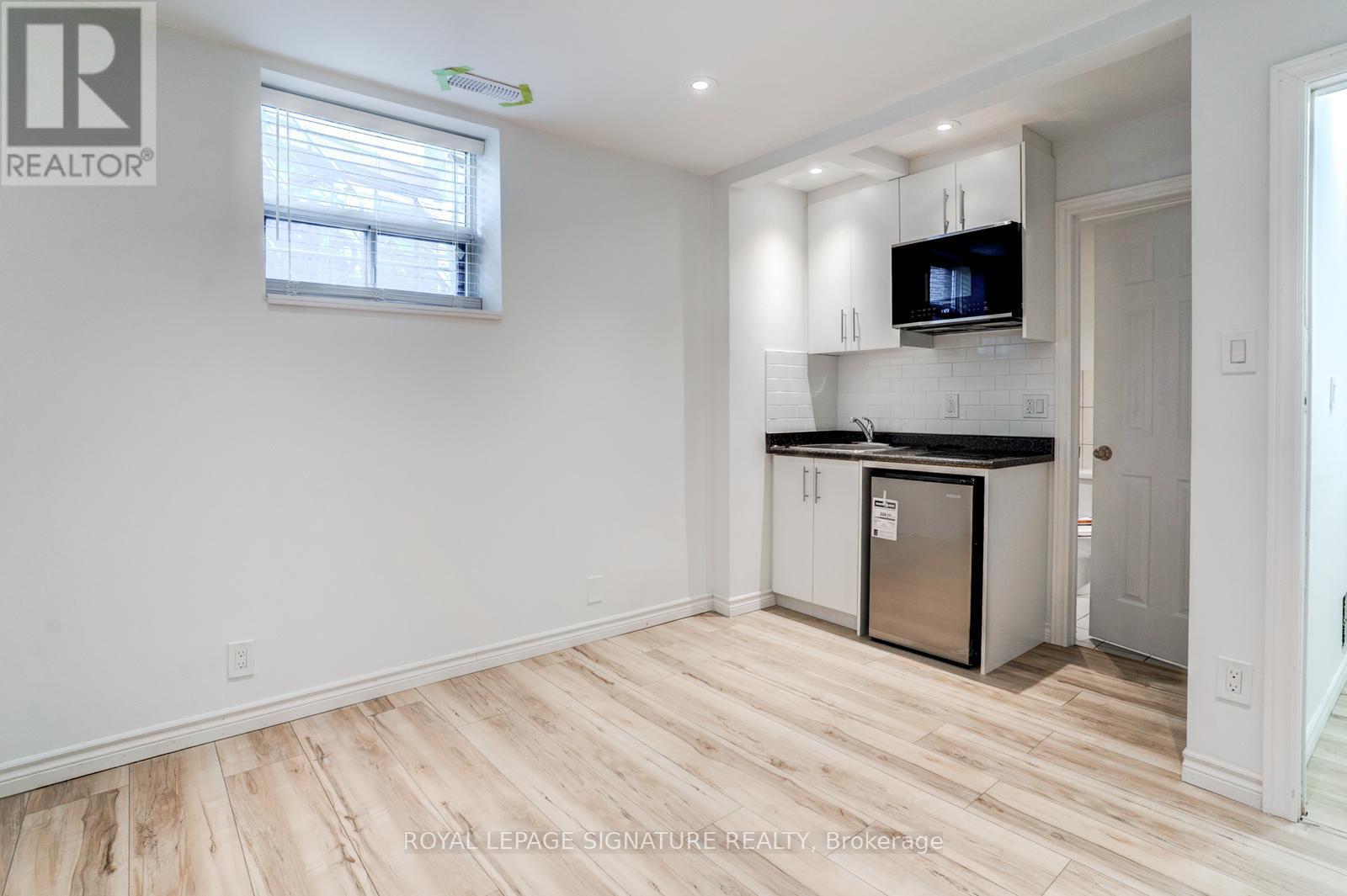 Unit 1b - 614 Dufferin Street, Toronto, Ontario  M6K 2A9 - Photo 6 - C12525668