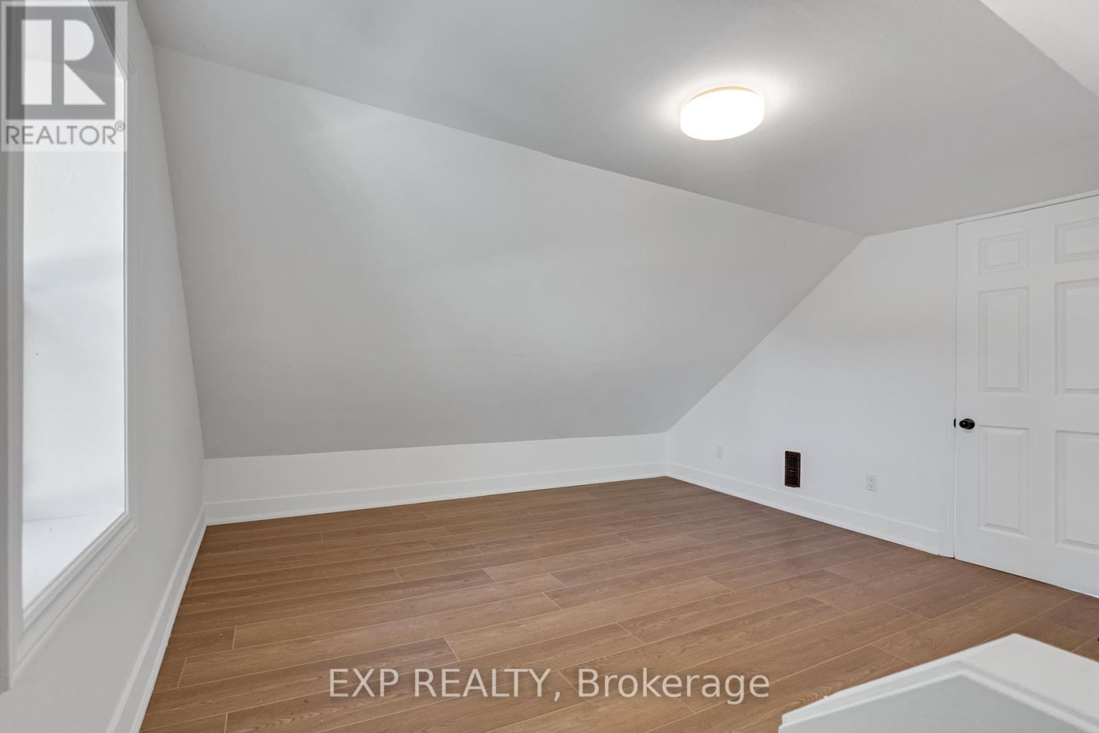 269 Moffat Street, Orillia, Ontario L3V 4E9 - Photo 20 - S12481971