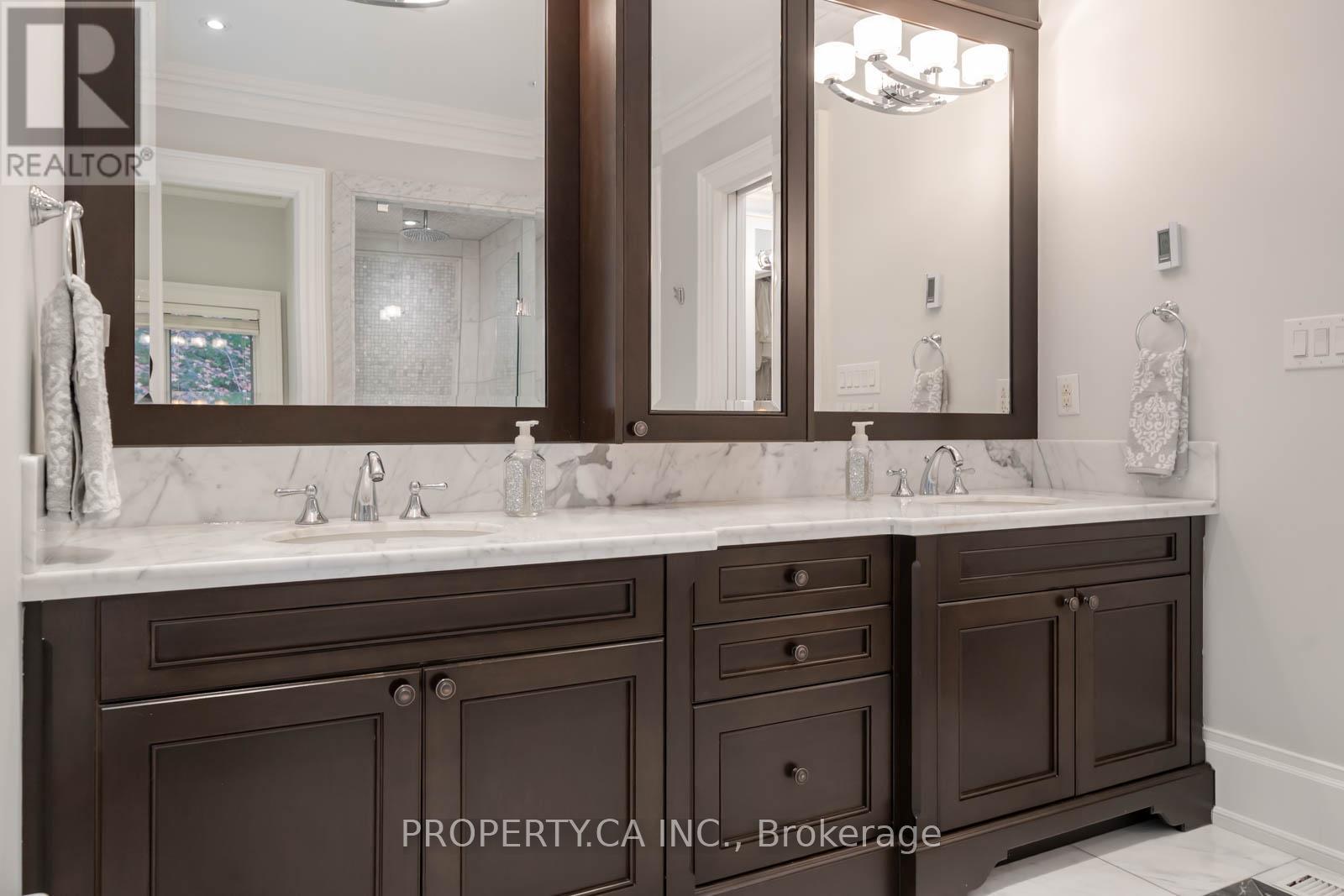 224 Donnelly Drive, Mississauga, Ontario  L5G 2M4 - Photo 28 - W12522822