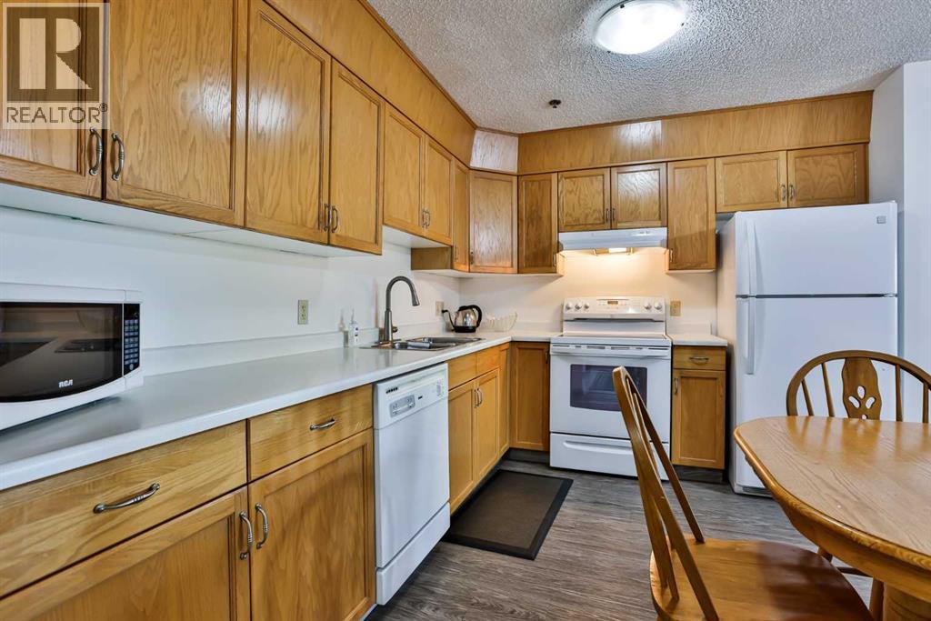 312, 20 3 Street S, Lethbridge, Alberta  T1J 4P1 - Photo 3 - A2263741