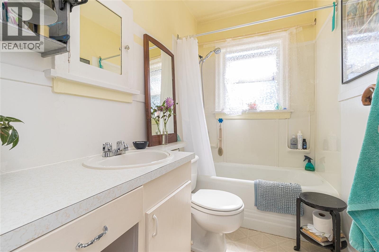 841/839 Princess Ave, Victoria, British Columbia  V8T 1K7 - Photo 16 - 1020162