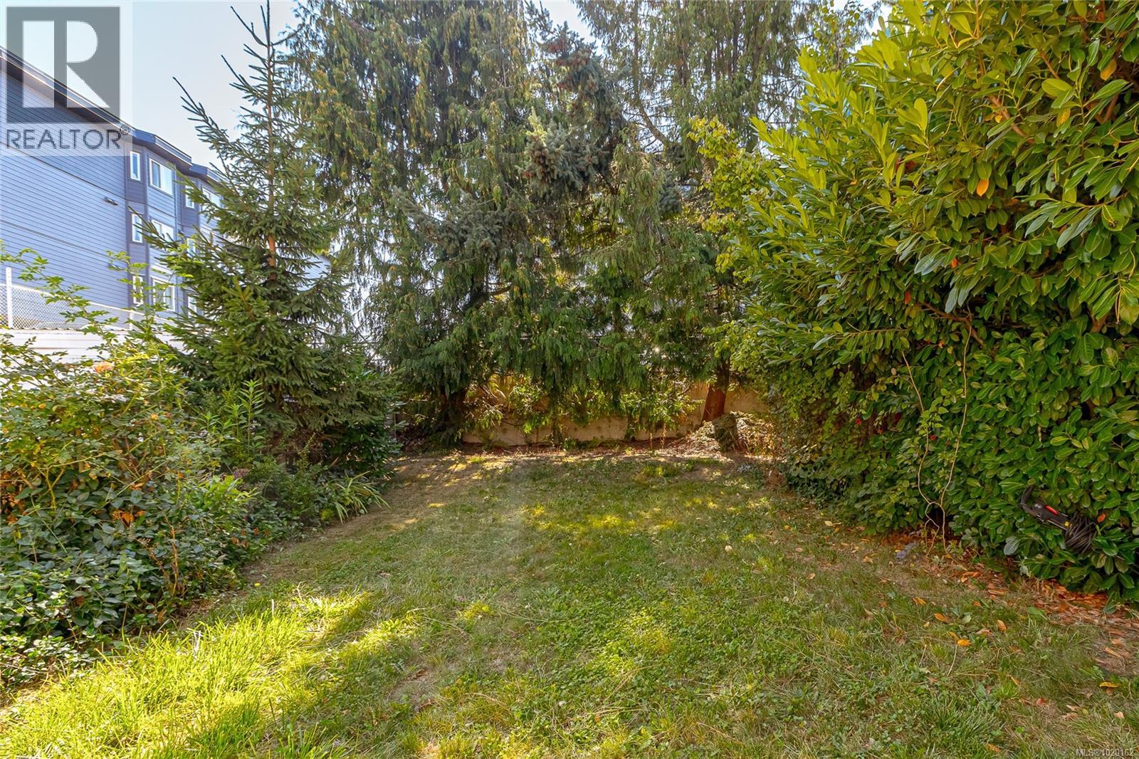 841/839 Princess Ave, Victoria, British Columbia  V8T 1K7 - Photo 3 - 1020162