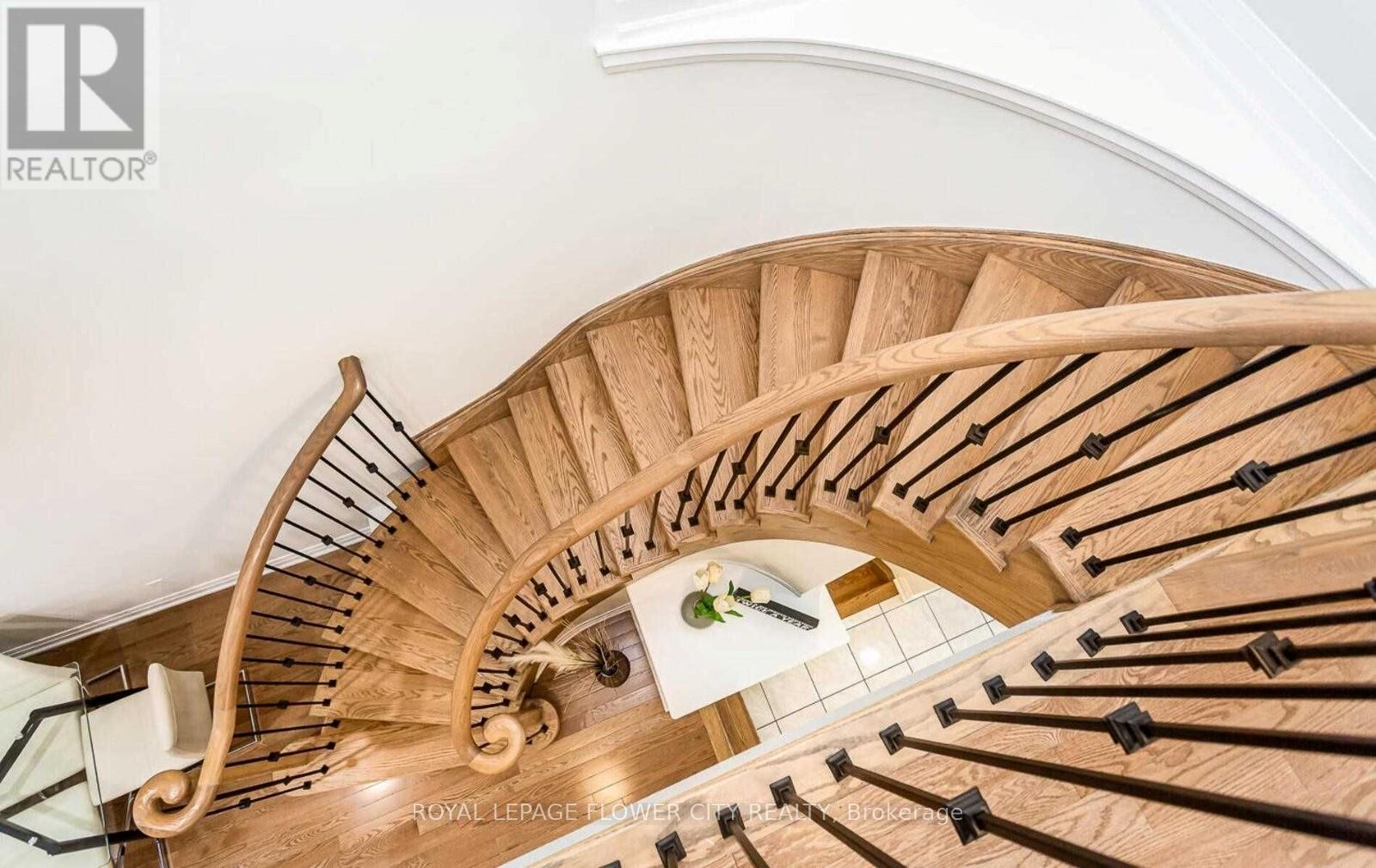 11 Dalbeattie Drive, Brampton, Ontario  L6Y 0E3 - Photo 15 - W12525602