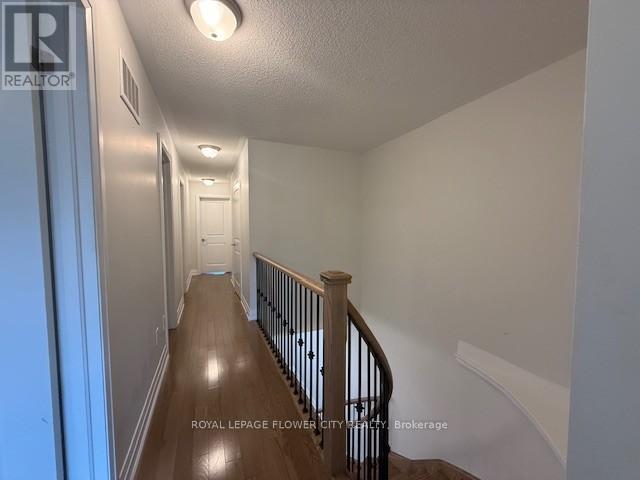 11 Dalbeattie Drive, Brampton, Ontario  L6Y 0E3 - Photo 16 - W12525602