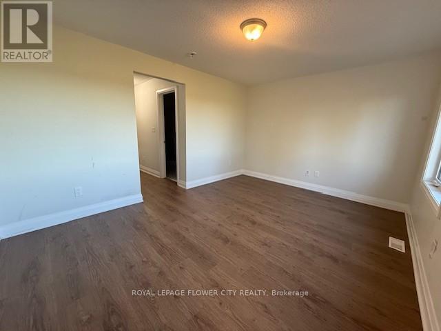 11 Dalbeattie Drive, Brampton, Ontario  L6Y 0E3 - Photo 27 - W12525602