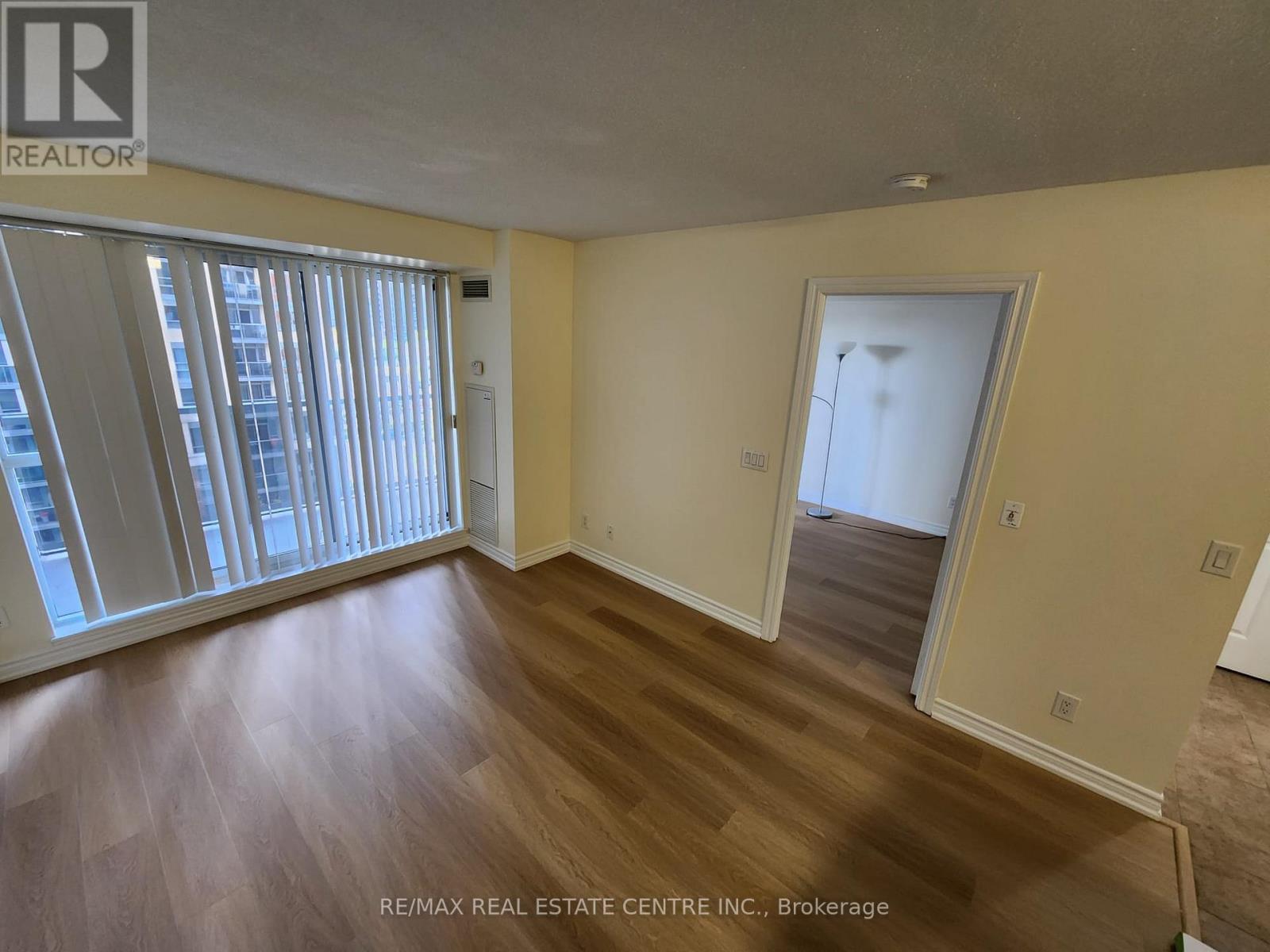 705 - 5 Michael Power Place, Toronto, Ontario  M9A 0A3 - Photo 22 - W12525606