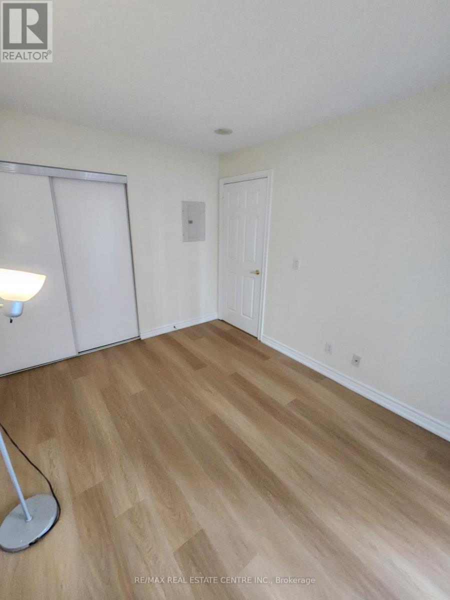 705 - 5 Michael Power Place, Toronto, Ontario  M9A 0A3 - Photo 23 - W12525606