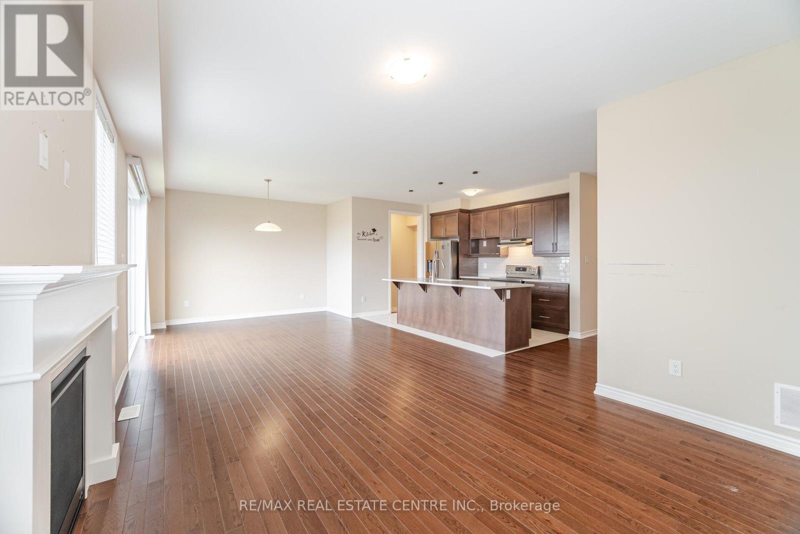 845 Aspen Terrace, Milton, Ontario L9E 1S1 - Photo 15 - W12525618