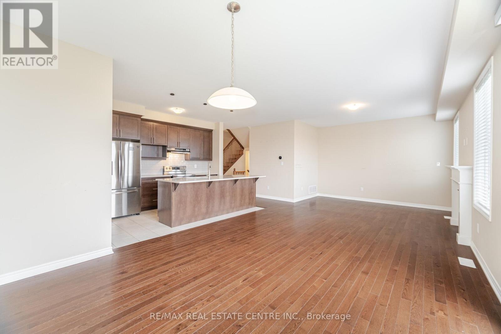 845 Aspen Terrace, Milton, Ontario L9E 1S1 - Photo 18 - W12525618