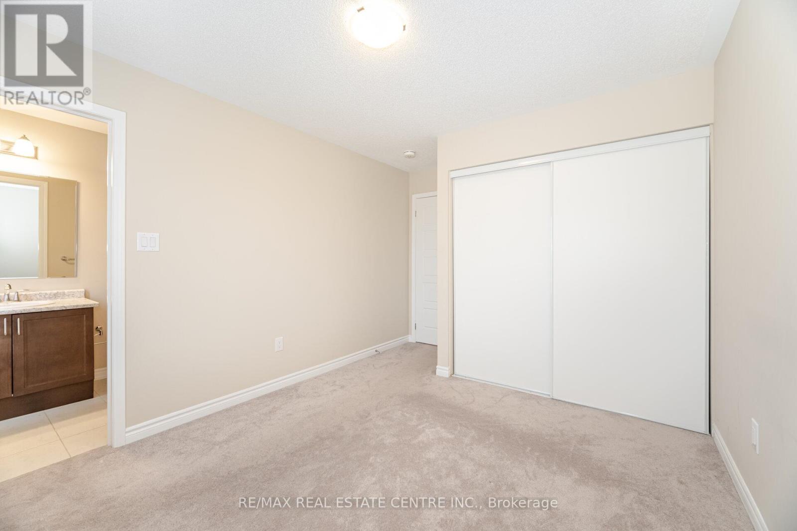 845 Aspen Terrace, Milton, Ontario L9E 1S1 - Photo 31 - W12525618