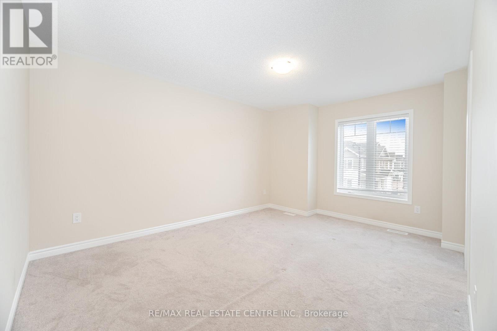 845 Aspen Terrace, Milton, Ontario L9E 1S1 - Photo 33 - W12525618