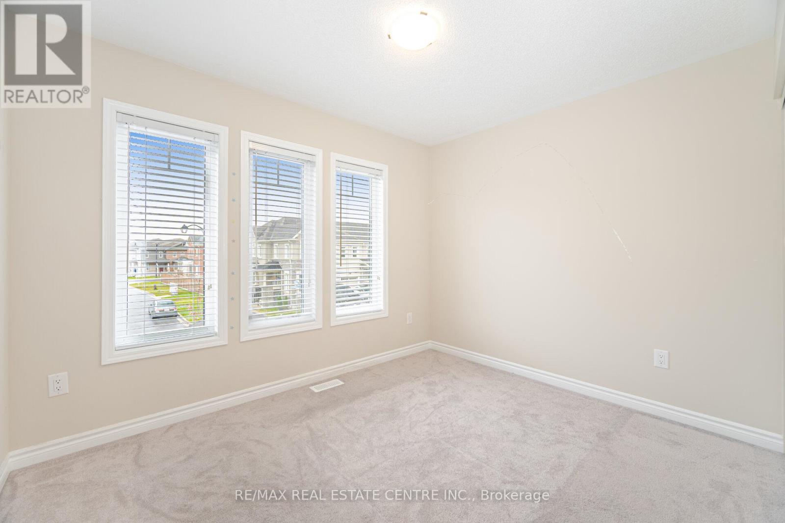 845 Aspen Terrace, Milton, Ontario L9E 1S1 - Photo 37 - W12525618