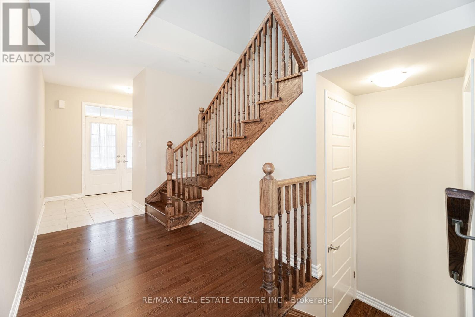 845 Aspen Terrace, Milton, Ontario L9E 1S1 - Photo 42 - W12525618