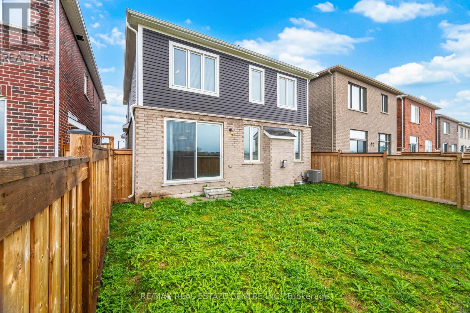 845 Aspen Terrace, Milton, Ontario L9E 1S1 - Photo 44 - W12525618